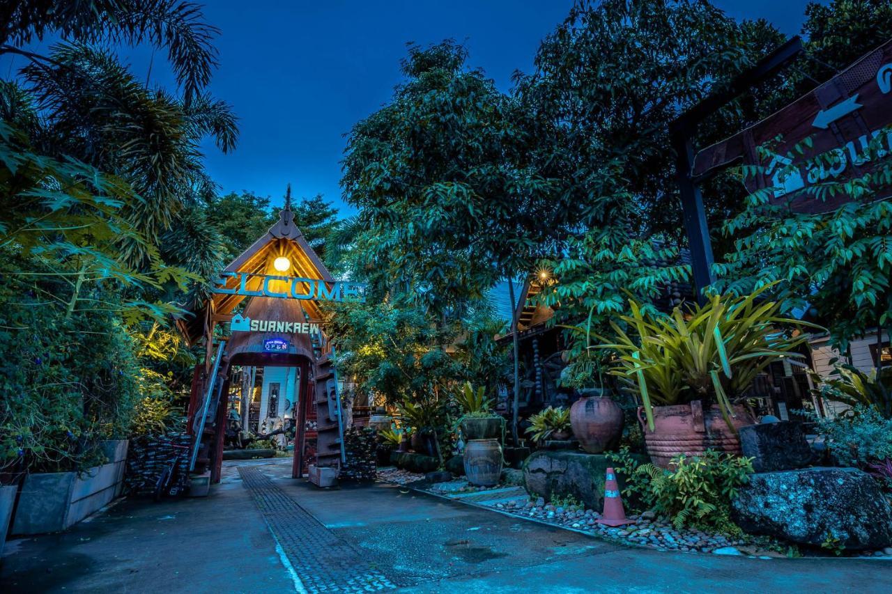 Suankaew​ Art​ Hostel​ Чонбурі Екстер'єр фото