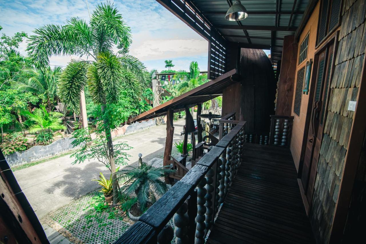 Suankaew​ Art​ Hostel​ Чонбурі Екстер'єр фото