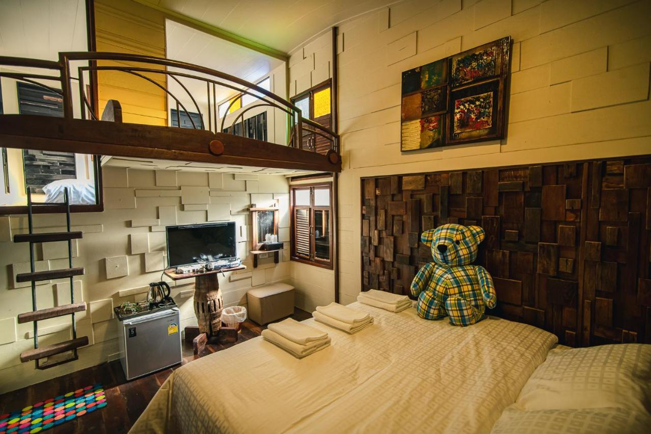 Suankaew​ Art​ Hostel​ Чонбурі Екстер'єр фото